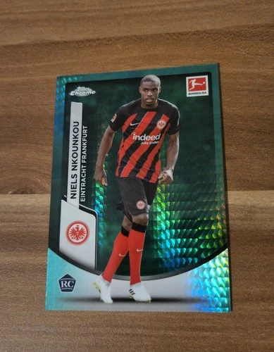 Niels Nkounkou 2023 Topps Chrome Bundesliga Aqua Prism