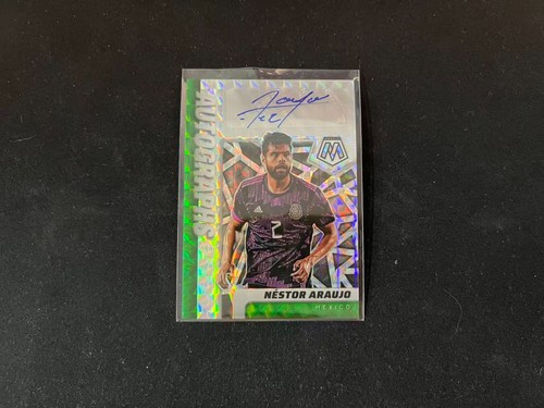 Néstor Araujo 2021 Panini Mosaic FIFA World Cup