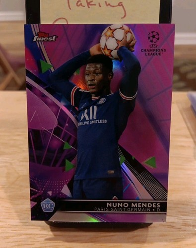 Nuno Mendes 2021 Panini Finest Purple/Pink Vapor Wave Refractor /125
