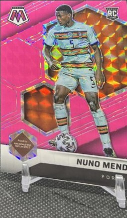 Nuno Mendes 2021 Panini Mosaic Pink Prizm /10