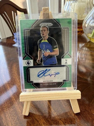 Oliver Skipp 2022 Panini Prizm Green