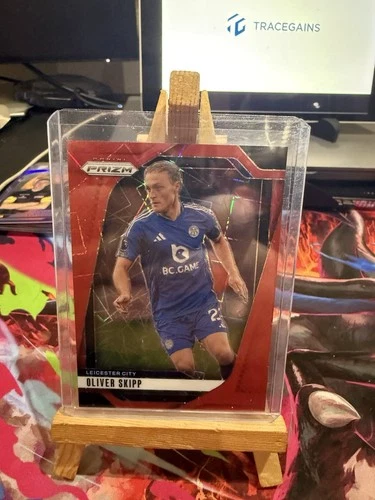 Oliver Skipp 2024 Panini Prizm Red Laser /49