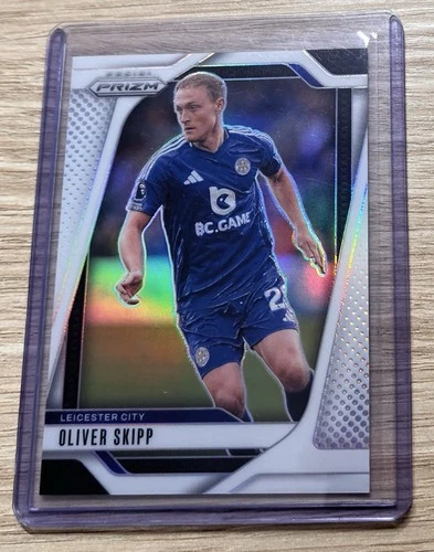 Oliver Skipp 2024 Panini Prizm White /35