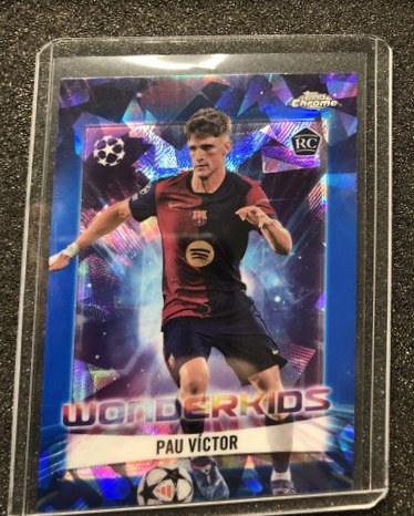 Pau Victor Topps Chrome Sapphire