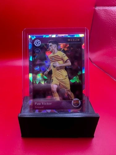 Pau Victor 2025 Topps Merlin UCL Atomic Refractor