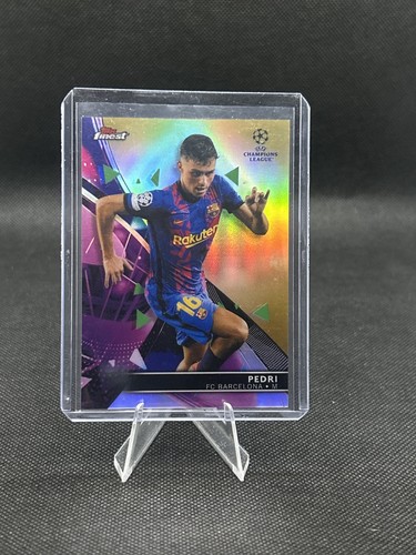 Pedri 2022 Topps Finest Gold Refractor /50
