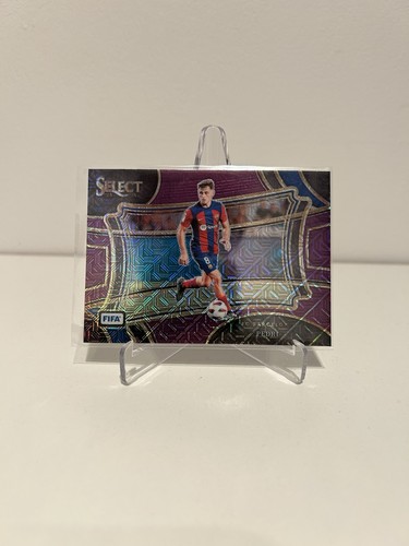 Pedri 2023 Panini Select Purple Mojo Prizm
