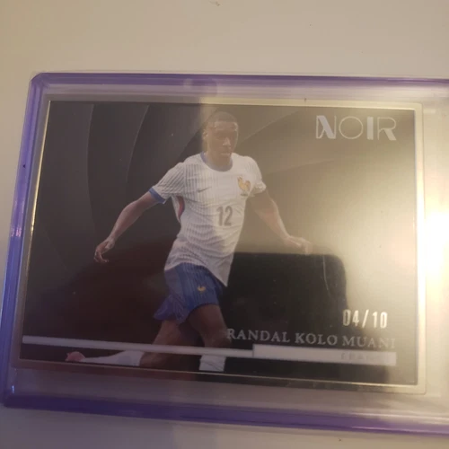 Randal Kolo Muani 2024 Panini Noir Silver /10