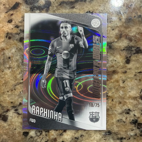 Raphinha 2025 Topps Competiciones de Clubes UEFA Blanca y Negra /75