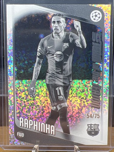 Raphinha 2025 Topps UEFA Club Competition Blanco y Negro /75