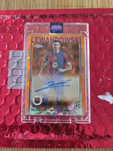 Robert Lewandowski 2025 Topps Chrome /25