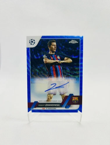 Robert Lewandowski 2022 Topps Chrome /75
