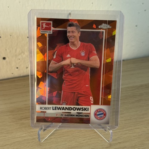 Robert Lewandowski 2020 Topps Chrome Bundesliga Sapphire /125
