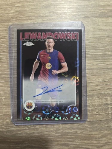 Robert Lewandowski 2024 Topps Chrome Logofractor /10