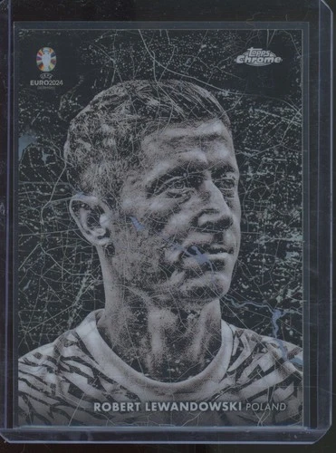 Robert Lewandowski 2024 Topps Chrome UEFA Euro