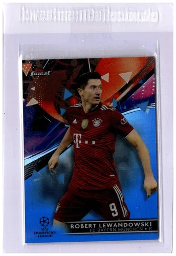 Robert Lewandowski 2021 Topps Finest /150