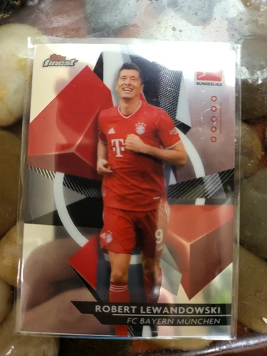 Robert Lewandowski 2021 Panini Finest