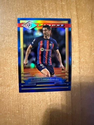 Robert Lewandowski 2023 Topps Finest Blue Refractor /99