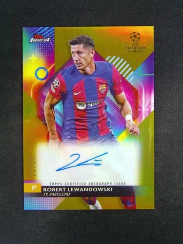 Robert Lewandowski 2023 Topps Finest Gold Refractor /50