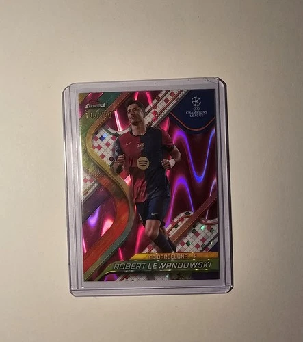 Robert Lewandowski 2024 Topps Finest Pink Raywave Refractor /250