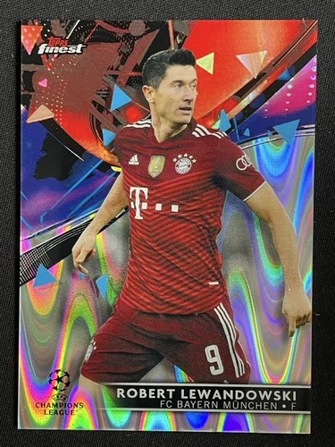 Robert Lewandowski 2021 Topps Finest RayWave Refractor /199