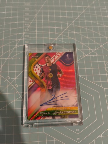 Robert Lewandowski 2024 Topps Finest Red Wave /5
