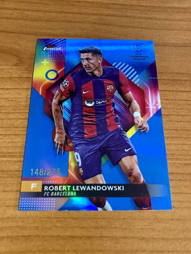 Robert Lewandowski 2023 Topps Finest Sky Blue Refractor /275