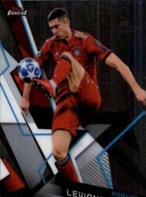 Robert Lewandowski 2018 Topps Finest UEFA 19