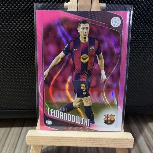 Robert Lewandowski 2025 Topps Flagship Pink Flow Refractor /25