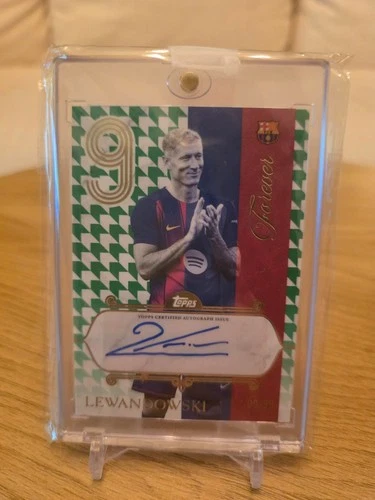 Robert Lewandowski 2025 Topps Forever FC 9/99