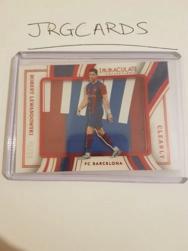 Robert Lewandowski 2023 Panini Immaculate /30