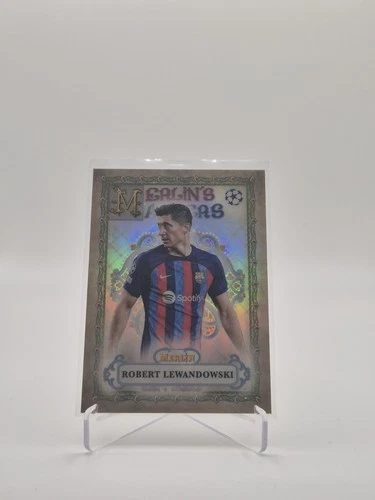 Robert Lewandowski 2022 Topps Merlin Chrome