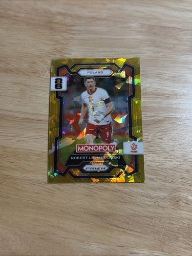 Robert Lewandowski 2026 Panini Monopoly Prizm Gold Cracked Ice #84