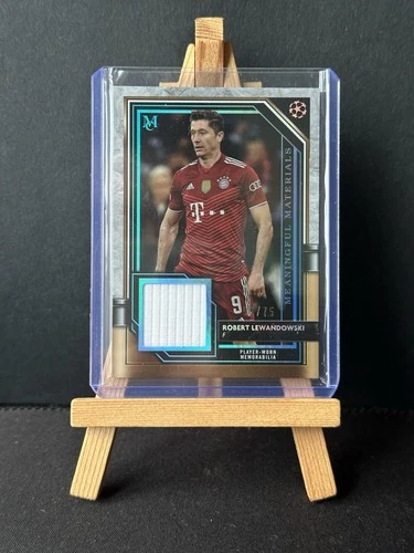 Robert Lewandowski 2021 Topps Museum Collection /75