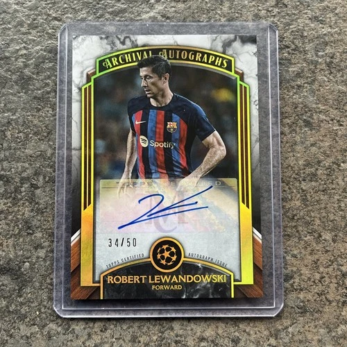 Robert Lewandowski 2023 Topps Museum Collection Gold /50