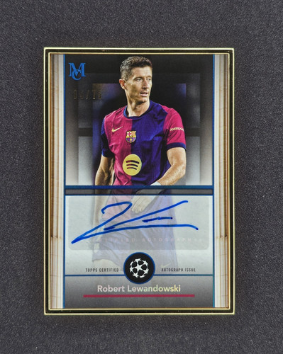 Robert Lewandowski 2024 Topps Museum Gold Frame /75