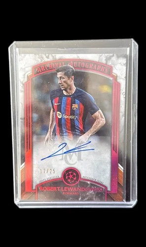 Robert Lewandowski 2022 Topps Museum Rosso /25