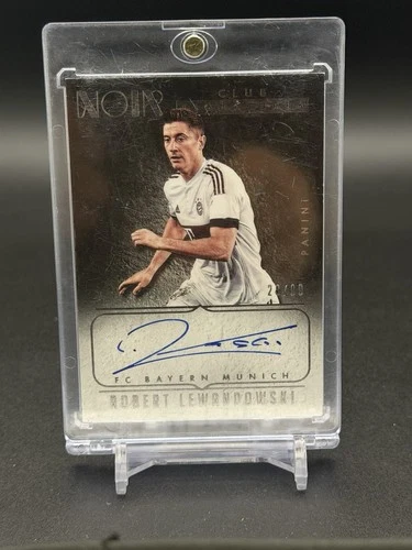 Robert Lewandowski 2016 Panini Noir /99