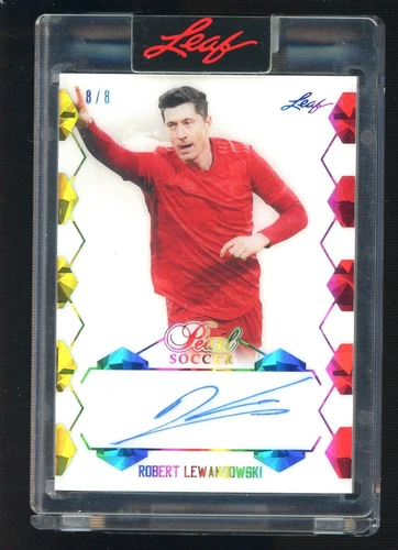 Robert Lewandowski 2022 Leaf Pearl Soccer Rainbow Crystal /8