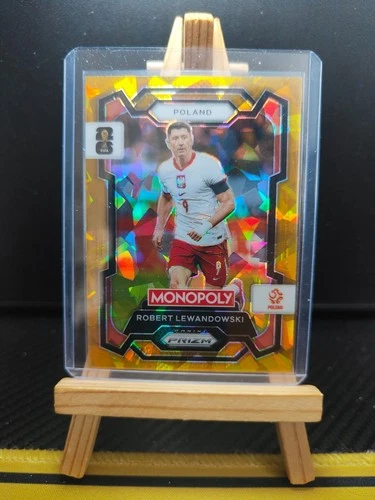 Robert Lewandowski 2026 Panini Prizm Gold Cracked Ice