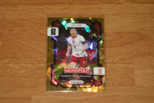 Robert Lewandowski 2026 Panini Prizm Gold Cracked Ice