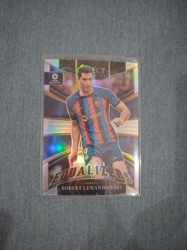 Robert Lewandowski 2022 Panini Select