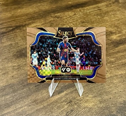 Robert Lewandowski 2025 Panini Select Bronze Checker /99