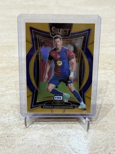 Robert Lewandowski 2024 Panini Select Gold /10