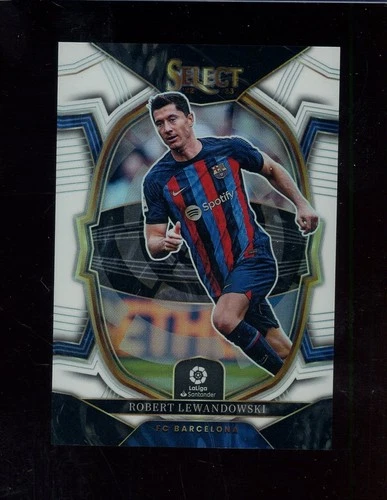 Robert Lewandowski 2023 Panini Select La Liga Blanco Prizm /20