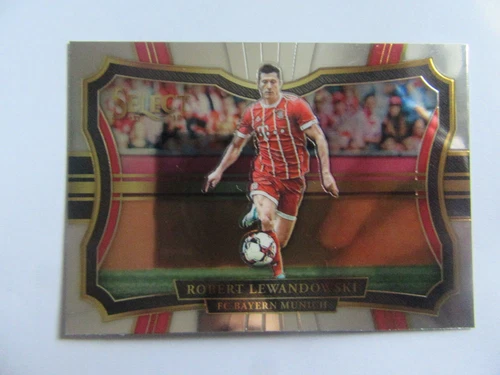 Robert Lewandowski 2017 Panini Select Prizm