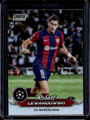 Robert Lewandowski 2023 Topps Stadium Club Chrome Refractor