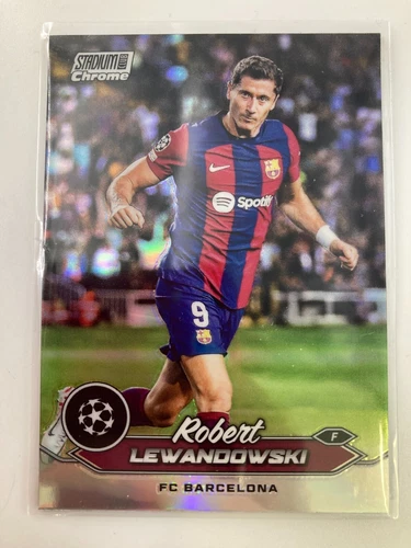 Robert Lewandowski 2024 Topps Stadium Club Chrome Refractor