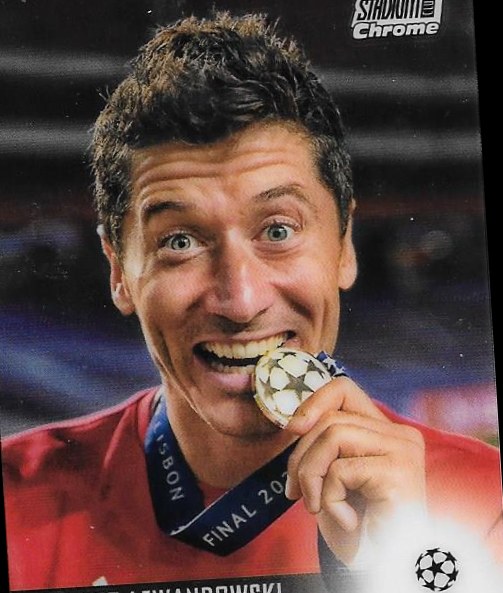 Robert Lewandowski 2020 Topps Stadium Club Chrome UEFA 68