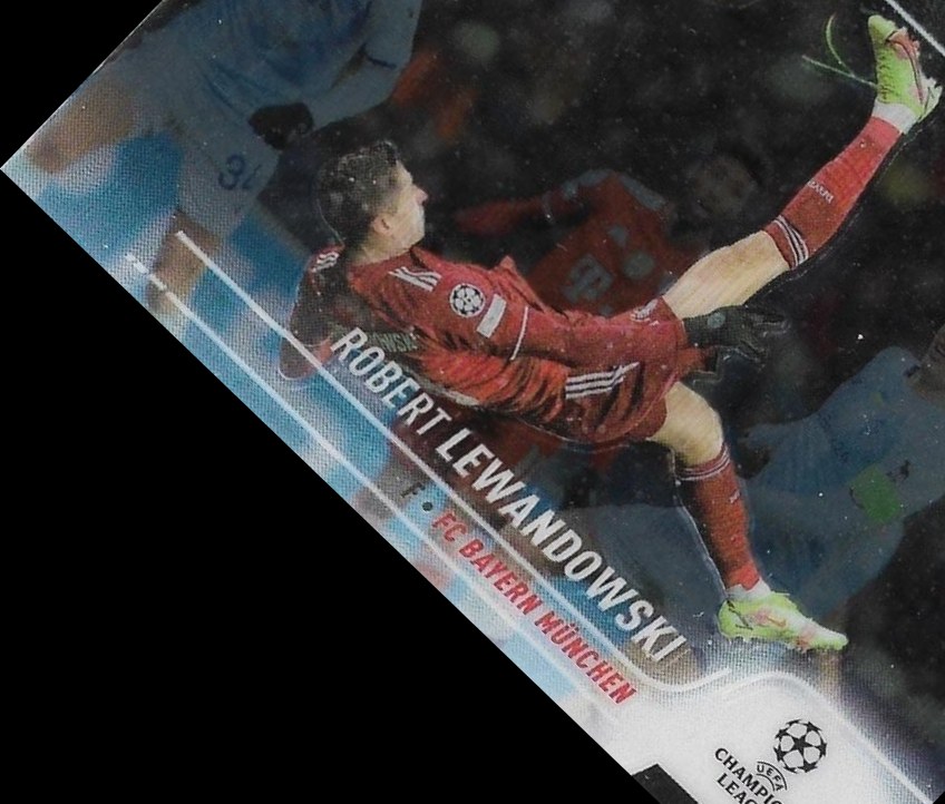 Robert Lewandowski 2021 Topps Stadium Club Chrome UEFA 9